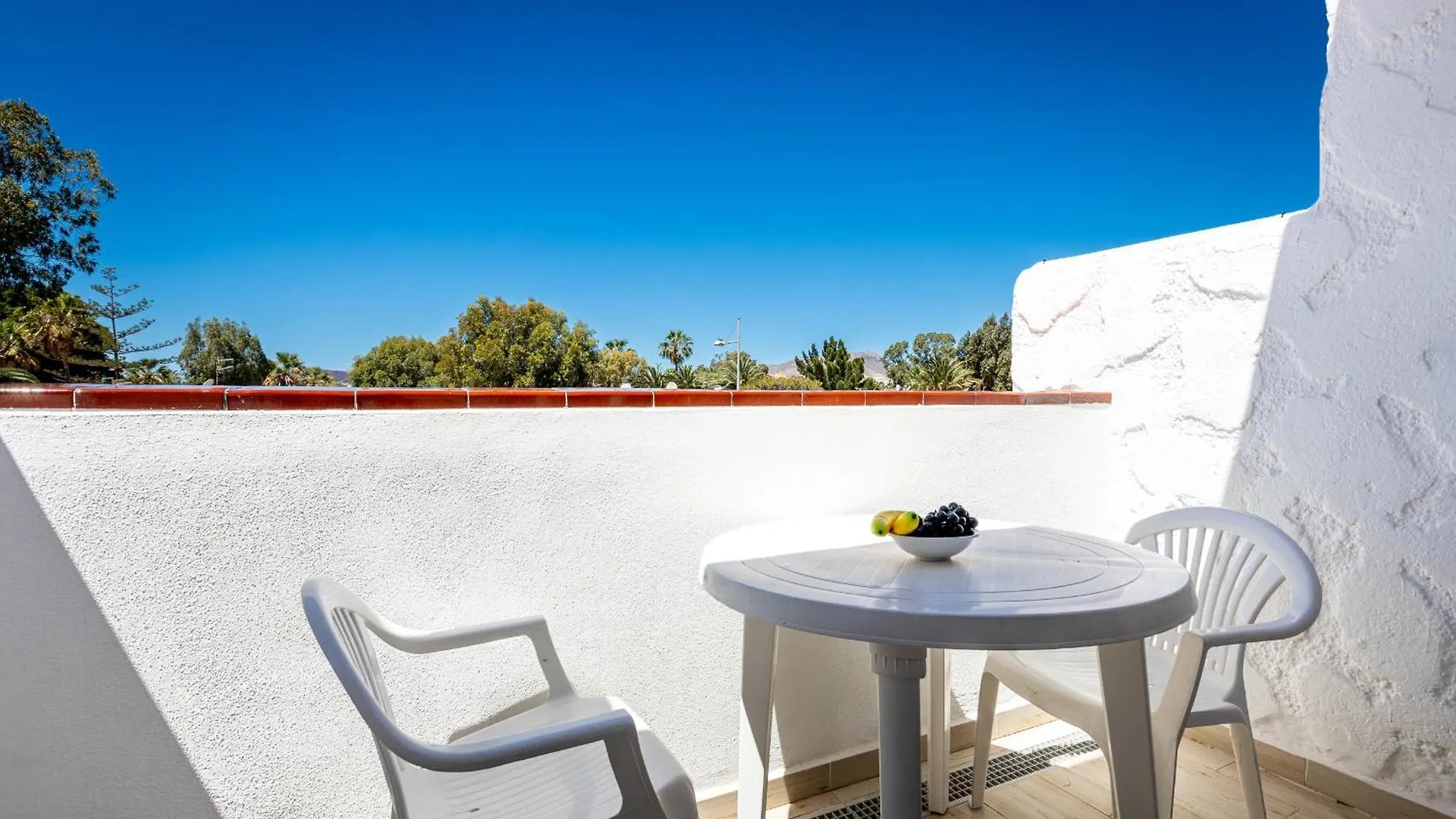 Chaparral 268 Apartment Costa Del Silencio Spain